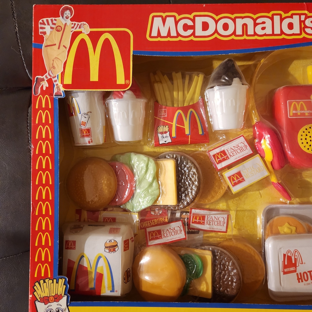 New Rare 2001 McDonald's 50 Piece Play Mealtime Set - Picture 2 of 12